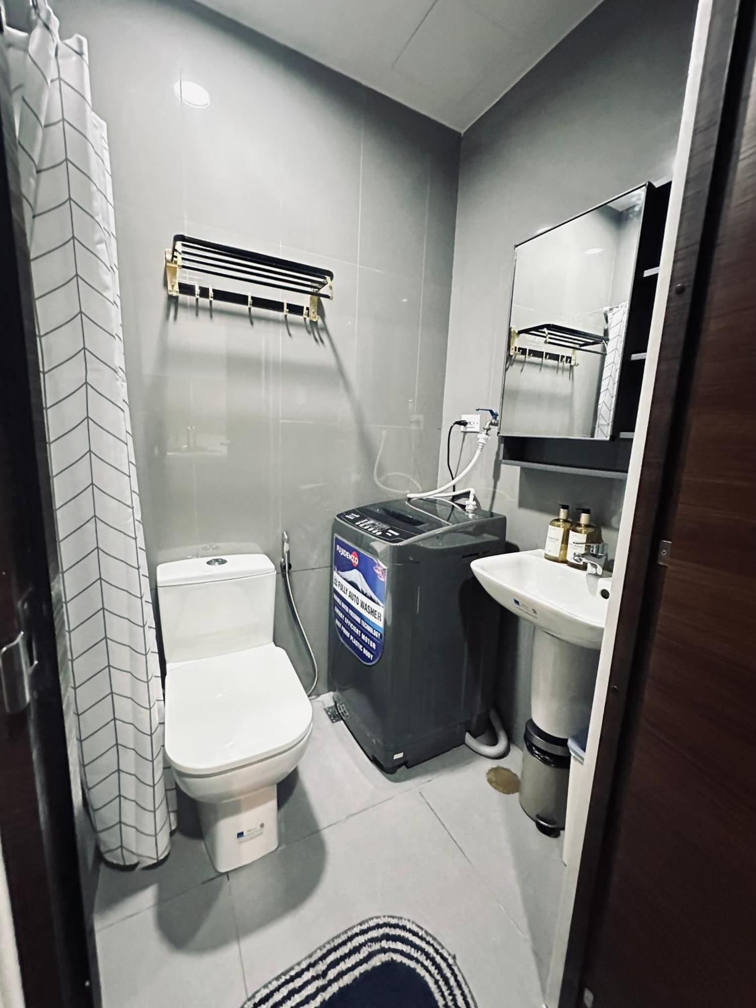Heart Of Makati, Fully Furnished Condo, Cbd Central Location Makati City Bagian luar foto